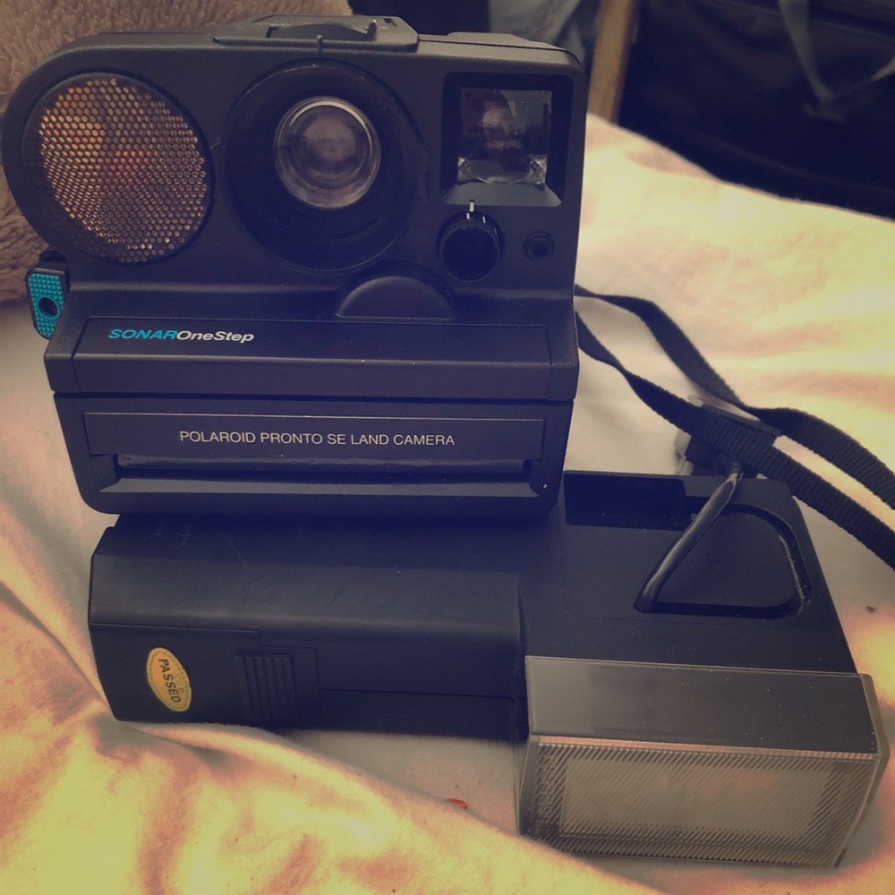 Vintage Polaroid SX-70 Sonar Camera